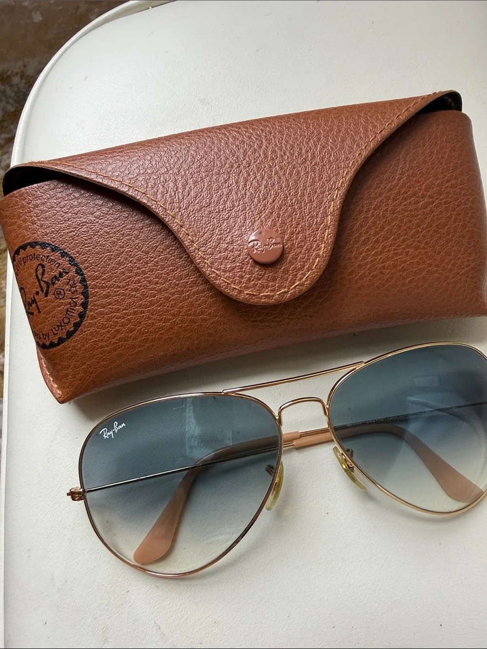 Ray-Ban Gold Frame Sunglasses with Blue Gradient Lenses and Brown Case - Picture 3 of 12